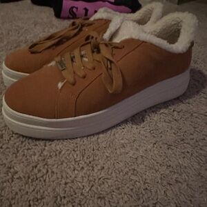 Women's Tan Sneakers with White Lining